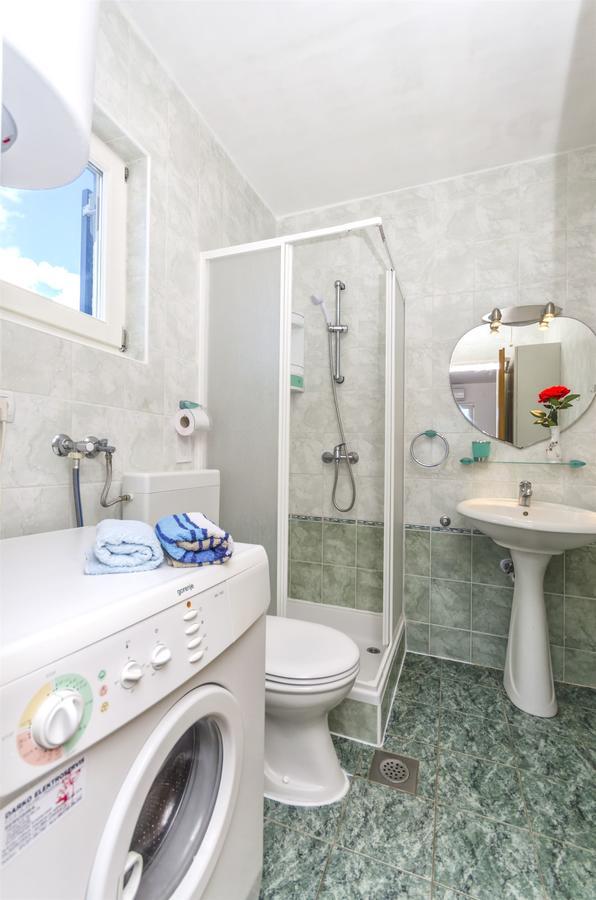Apartment Branka ซรีมา ภายนอก รูปภาพ