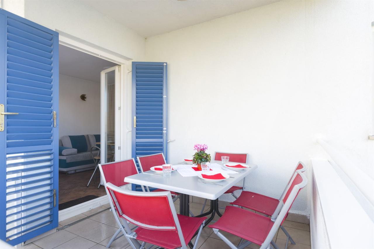 Apartment Branka ซรีมา ภายนอก รูปภาพ