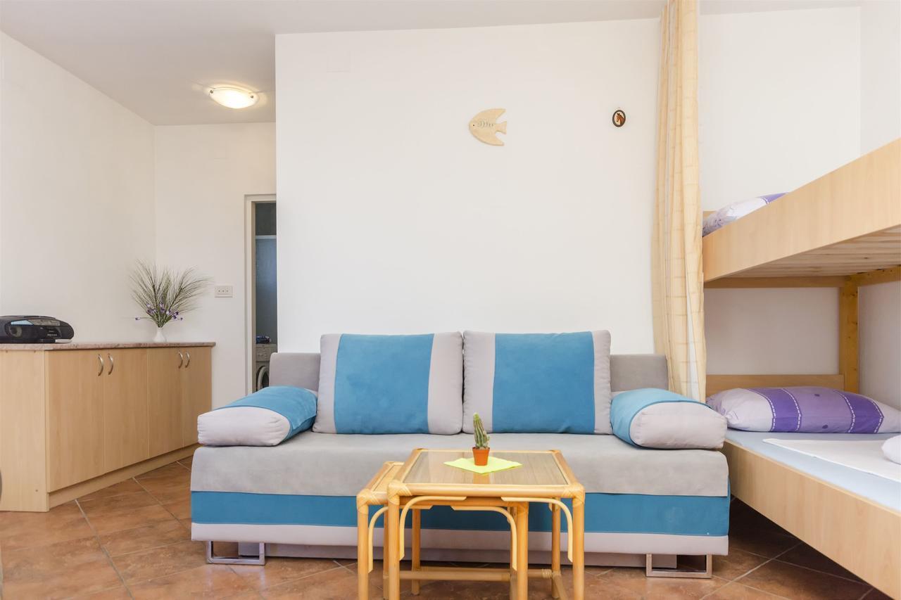 Apartment Branka ซรีมา ภายนอก รูปภาพ